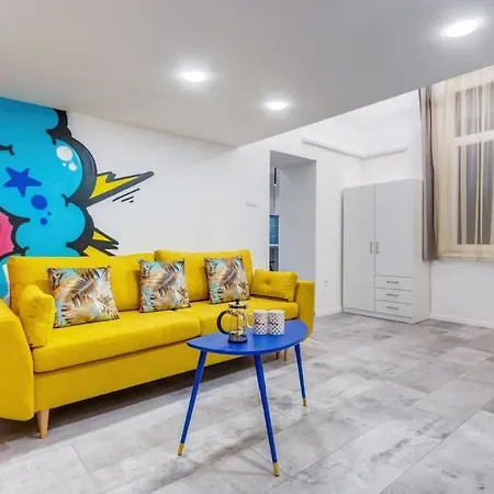 Апартаменты Pop Art Haven Bp