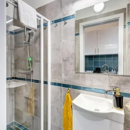 Pop Art Haven Bp アパート